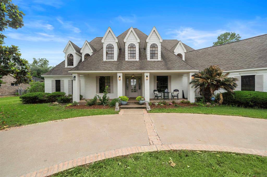 Welcome to luxury living at its finest in the prestigious, guard-gated community of Weston Lakes.