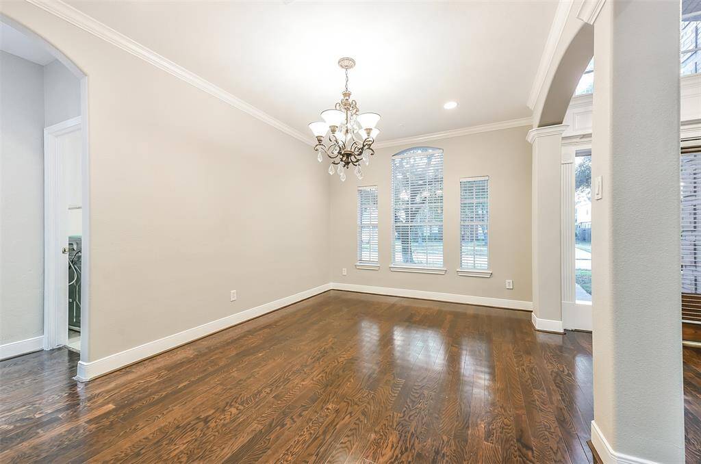 Formal dining room