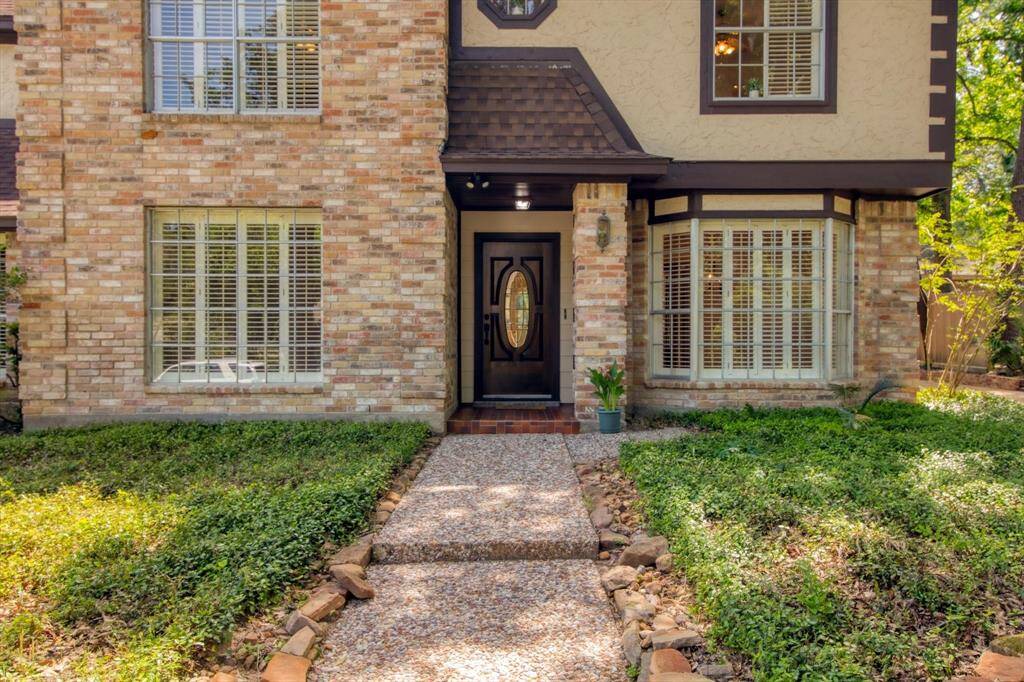 Such a great home.  Never flooded.  Zoned to highly acclaimed schools - Bear Branch Elementary, Creekwood Middle School and Kingwood High School.