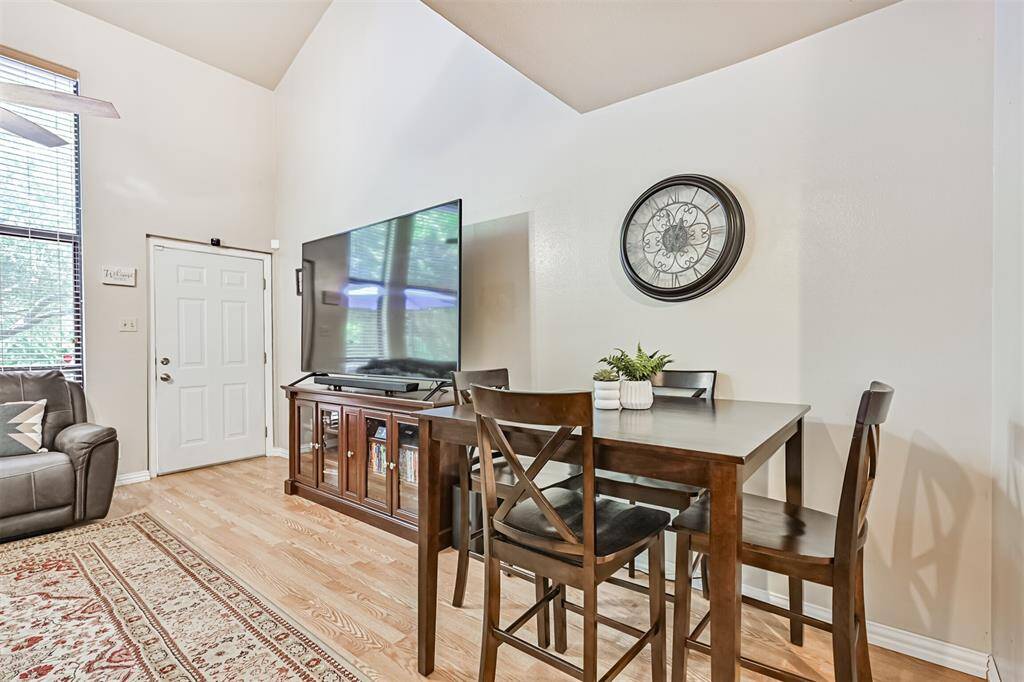 Dinging area open from entertaining.