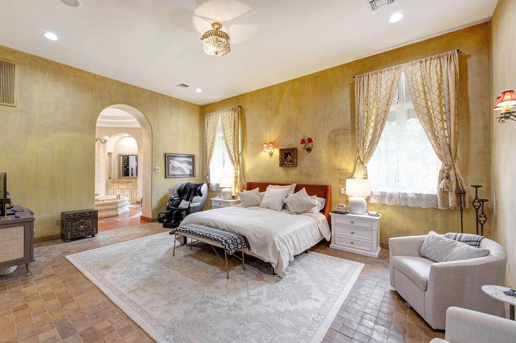 Luxurious primary bedroom