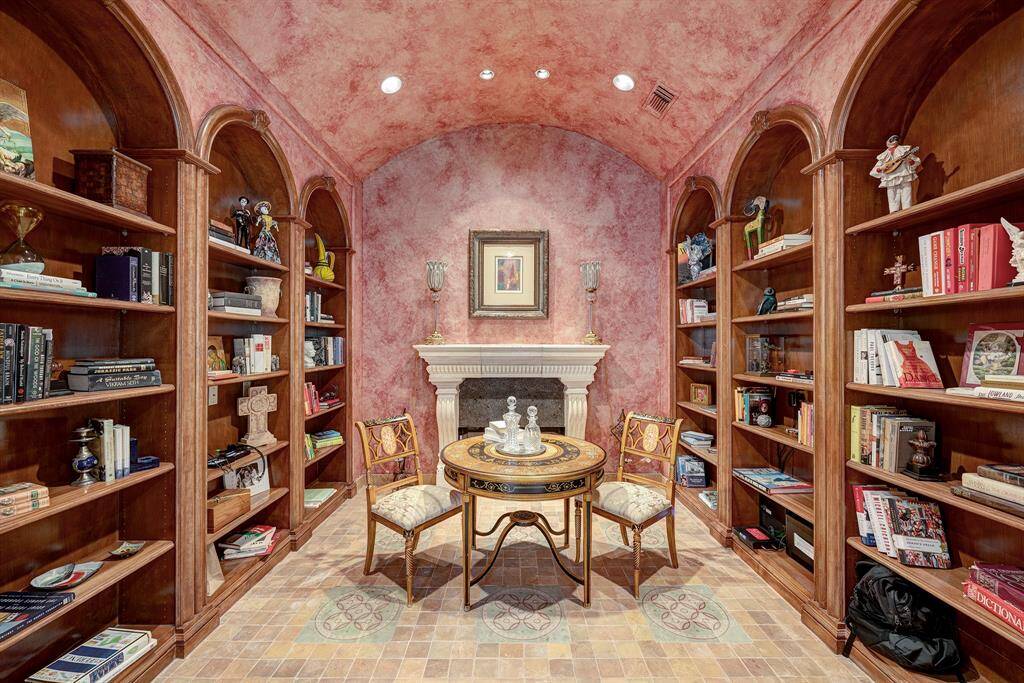 Sitting room/library attached to primary bedroom