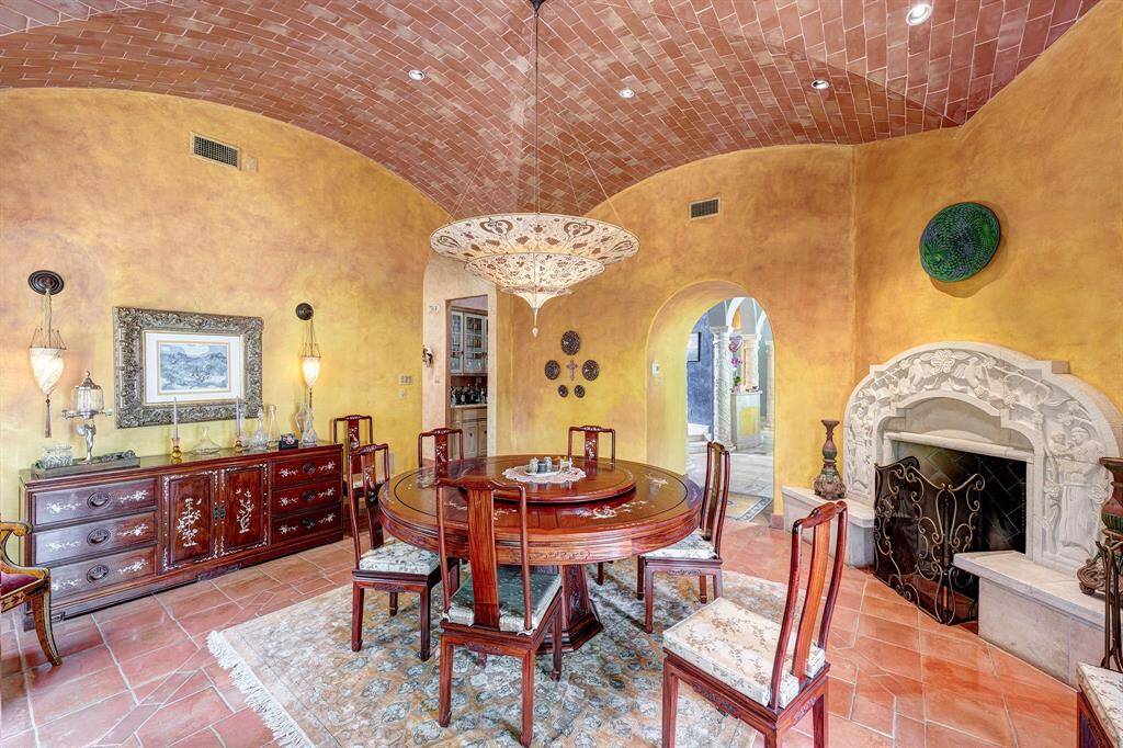 Dining room w/ access to living room and a large wet bar