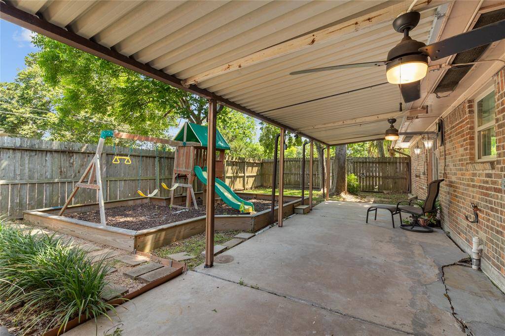 Covered patio on the side.