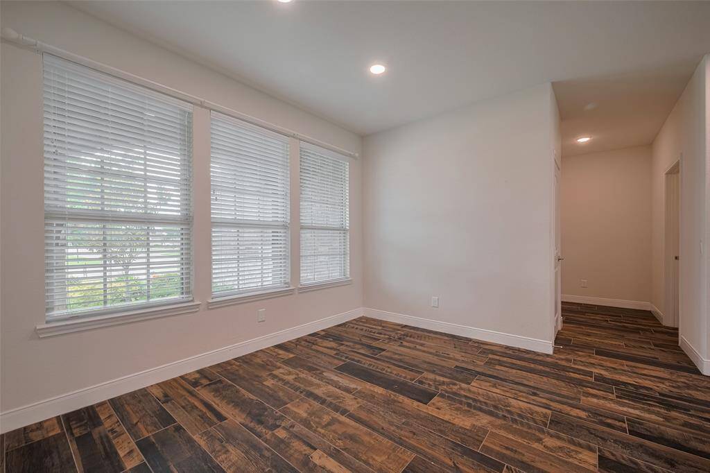 Spacious breakfast room to start your day!
