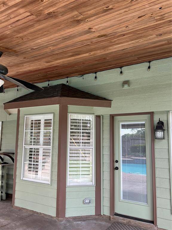 BEAUTIFUL FRONT DOOR