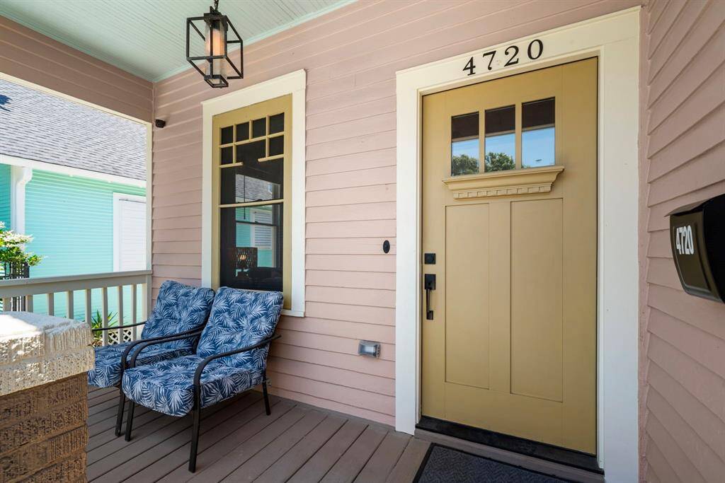 Front entrance has a great front porch to sit down and enjoy the sea breeze.