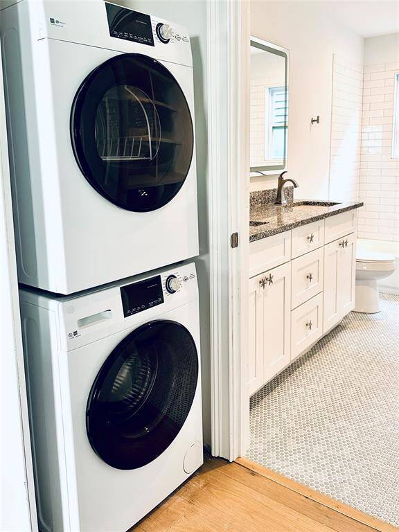 Full size stack on-top washer/dryer included