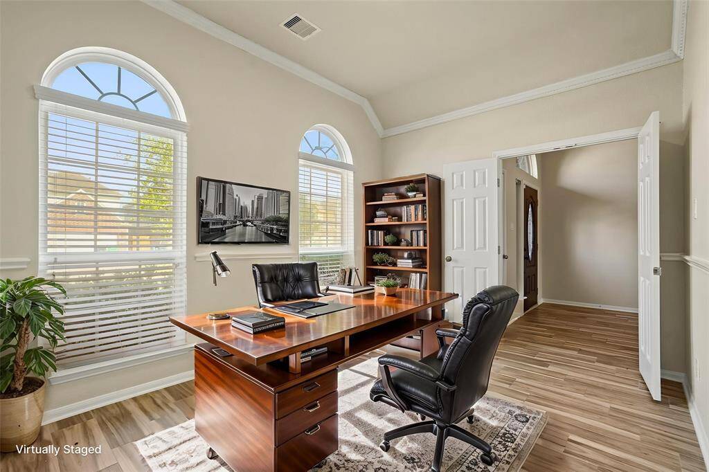 Study/Office adjacent to Entrance