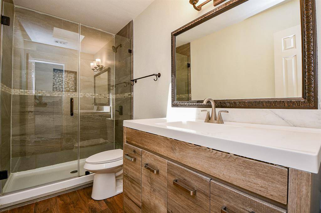 Hallway bath