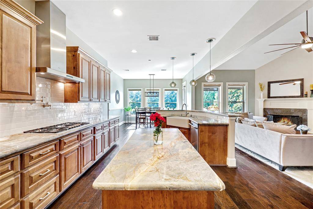 Nicely Appointed Kitchen