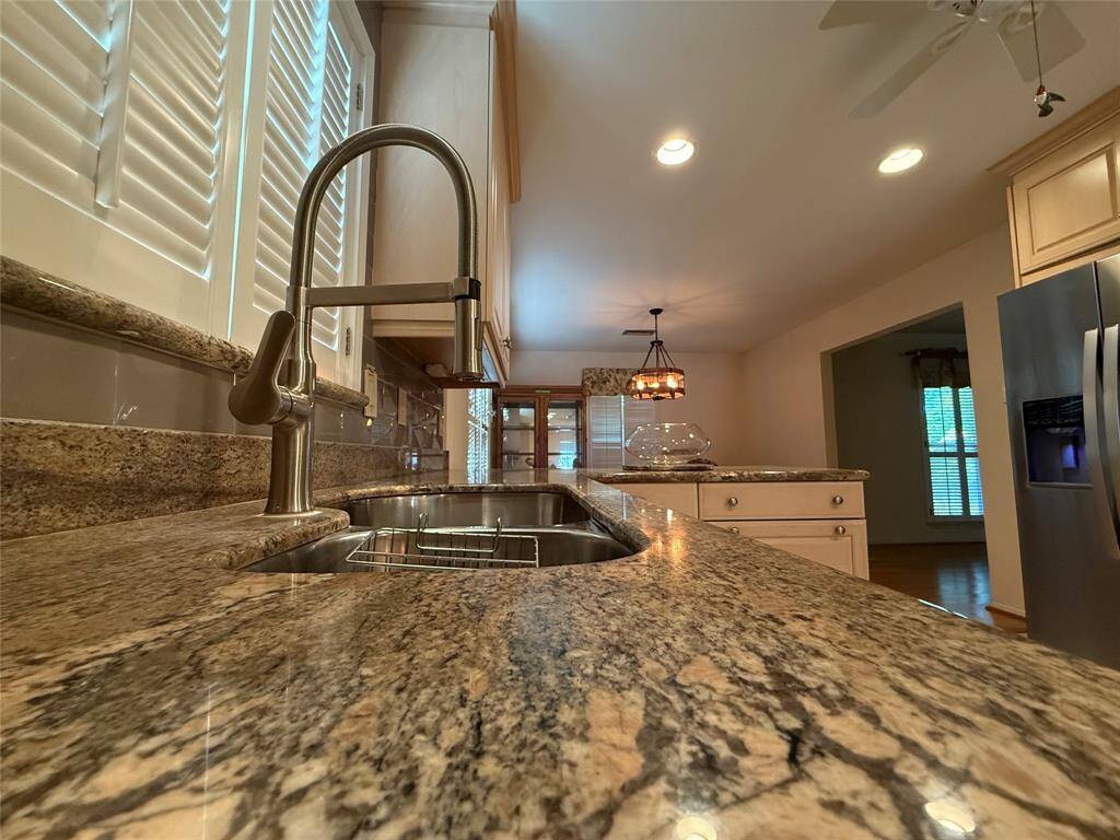 Gorgeous Granit Countertops!!!