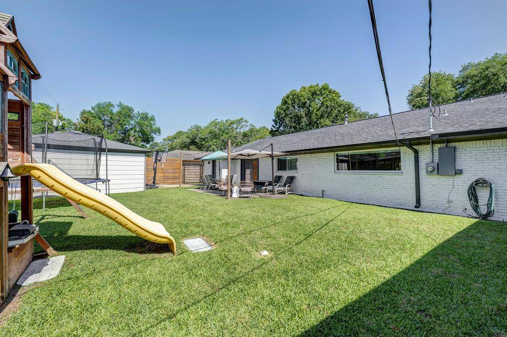 Great space in this backyard!