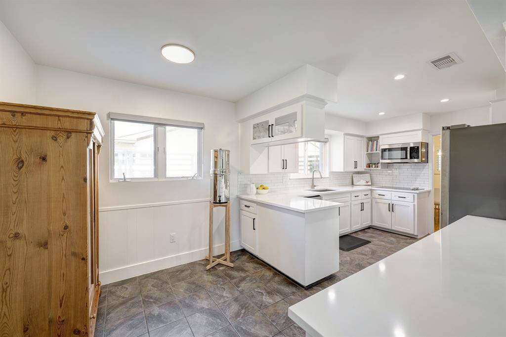 Breakfast nook