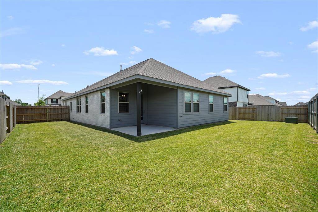 Large Low Maintenance Back Yard - Let me take you on a Tour of this Amazing Home today!
