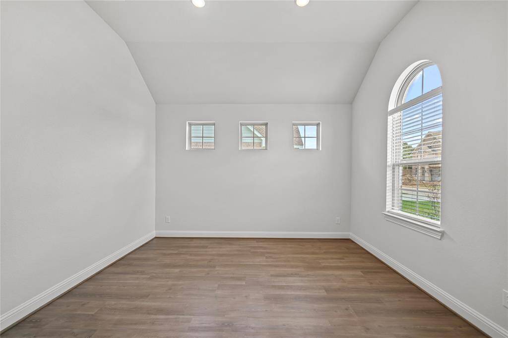 Formal Room has charming raised windows and able to accomadate Large Furniture.