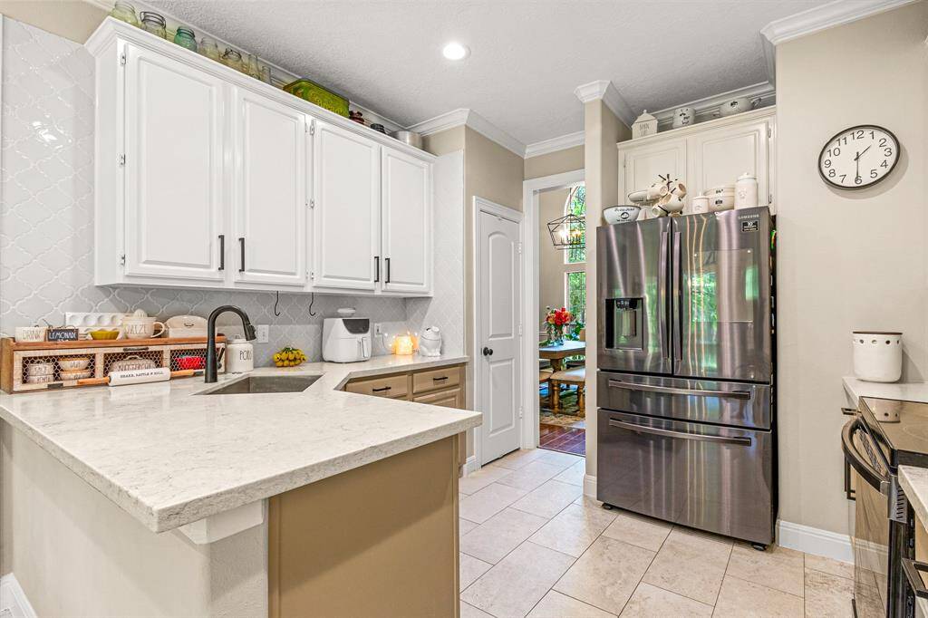 Modern, Open and Beautiful... The Renovated Kitchen is a showstopper!
