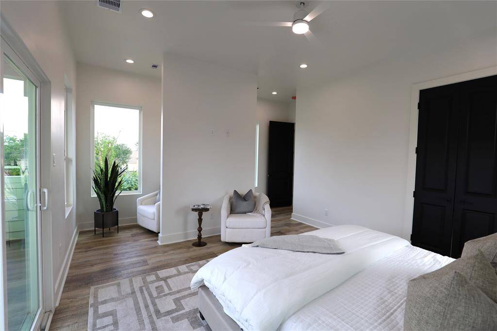 Primary Suite features the Pannu Homes adored feature of a nook