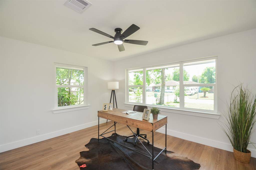 Front bedroom