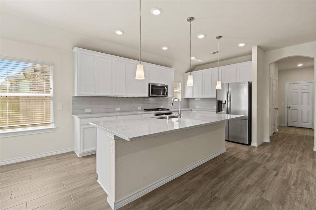 Light and Bright kitchen