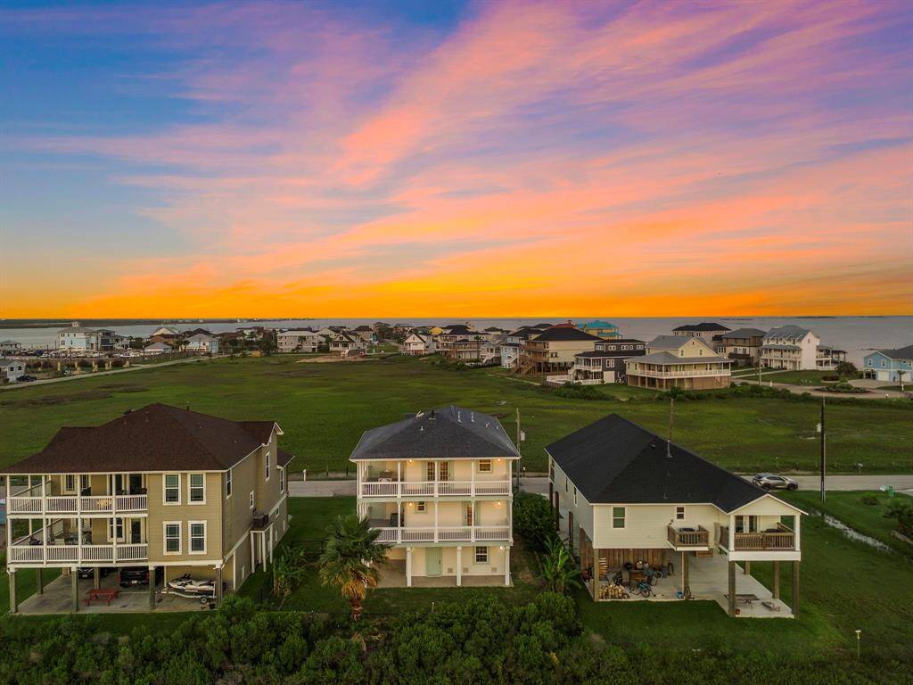 Whether for personal use, or short to medium term rental, the value that this home offers is hard to find anywhere else on the island.