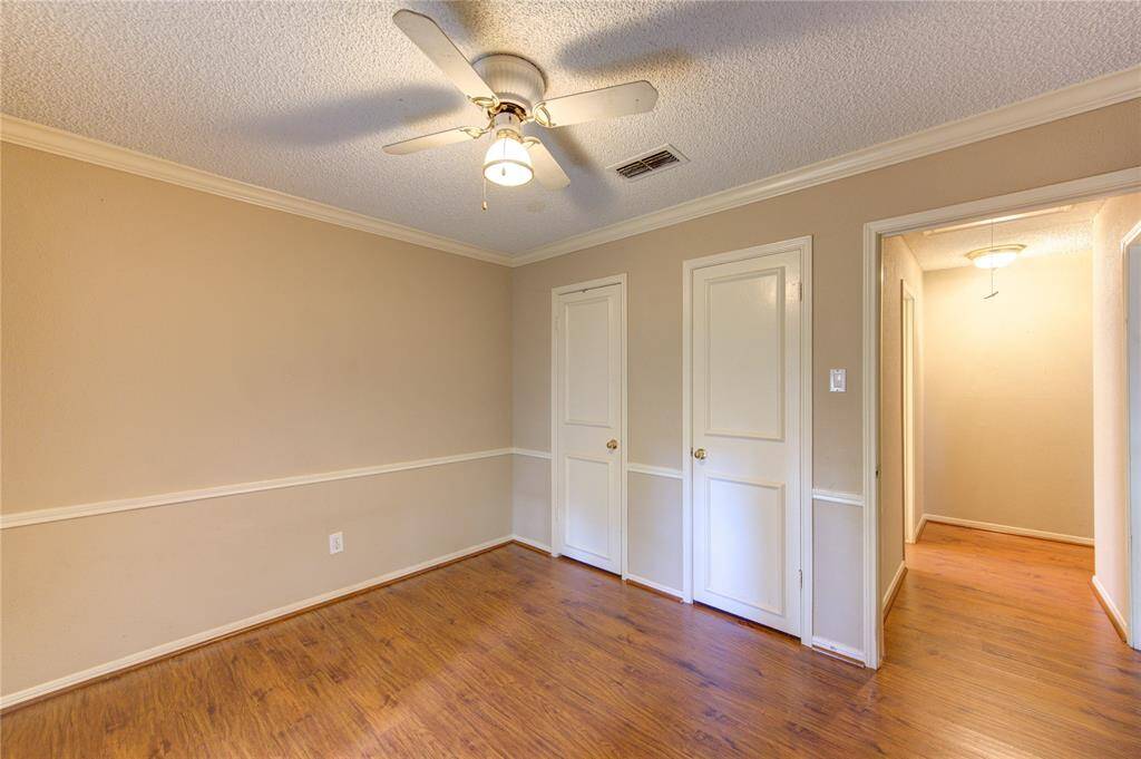Secondary bedroom closets