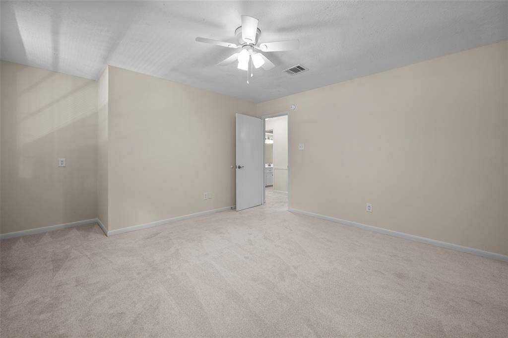 Spacious secondary bedroom