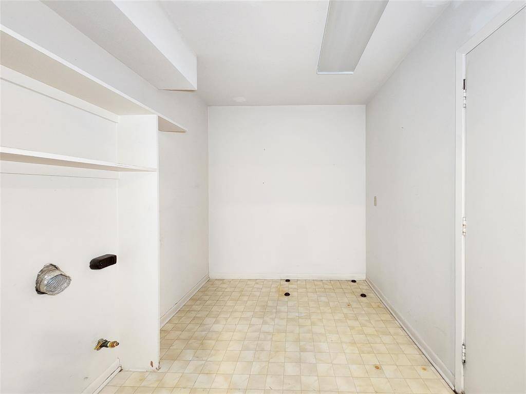 Hugh Utility room