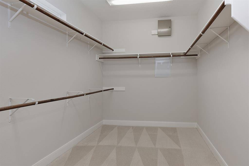 Dual walk-in closets