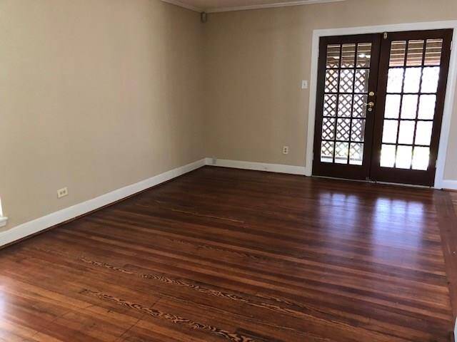 Really beautiful gleaming hardwood floors in living room.