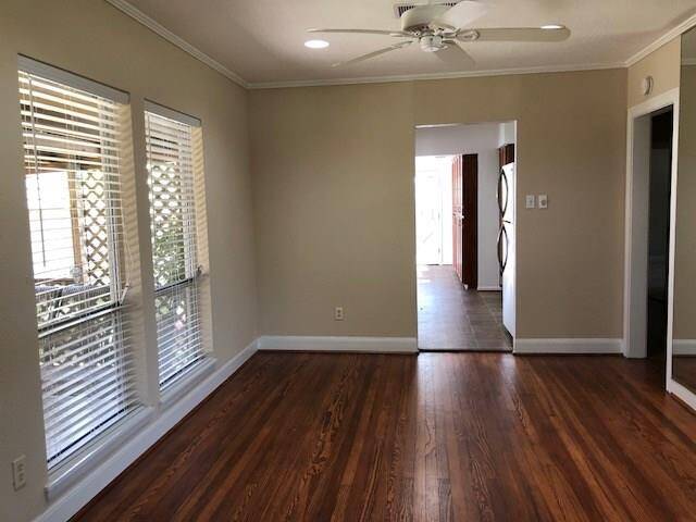 Another picture of dining area.