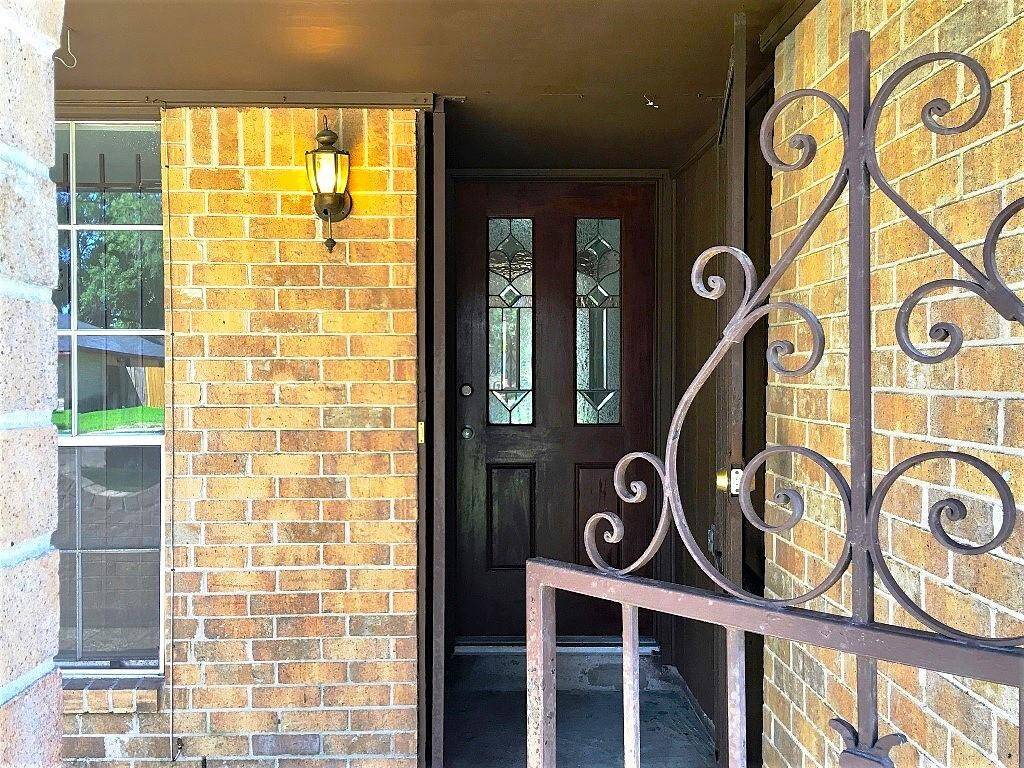 FRONT ENTRANCE