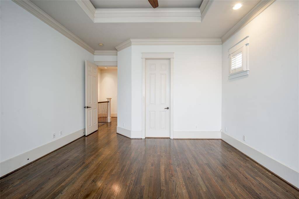 Photos from previous listing.