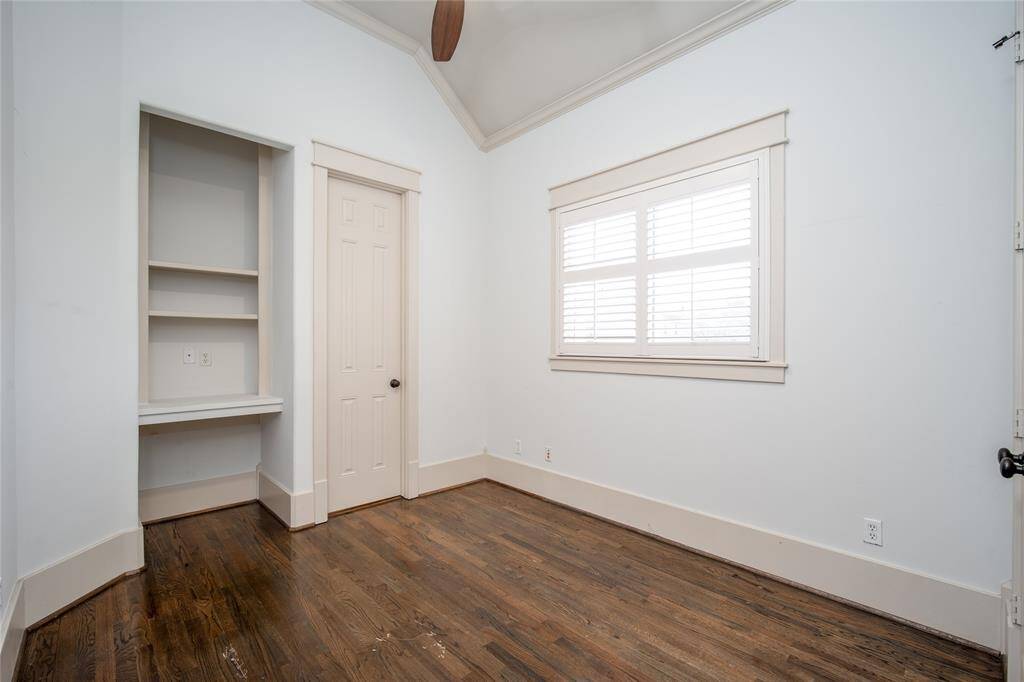 Photos from previous listing.