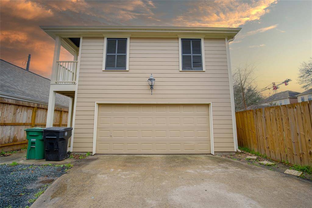 Photos from previous listing.
