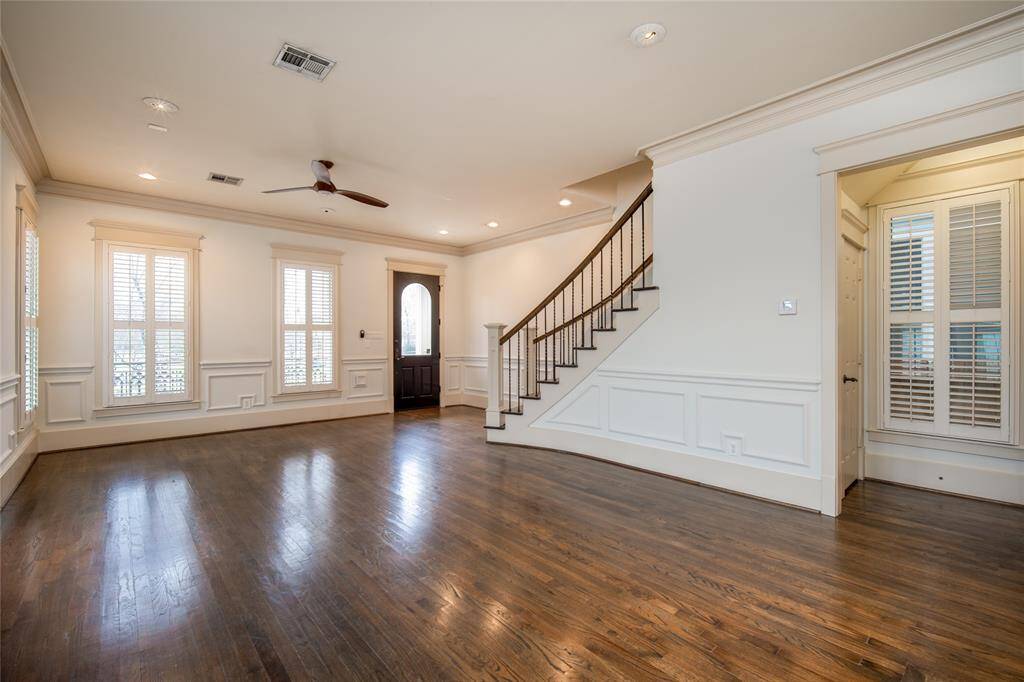 Photos from previous listing.