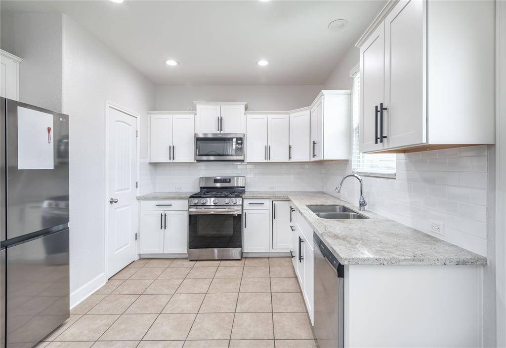 Alternate view kitchen