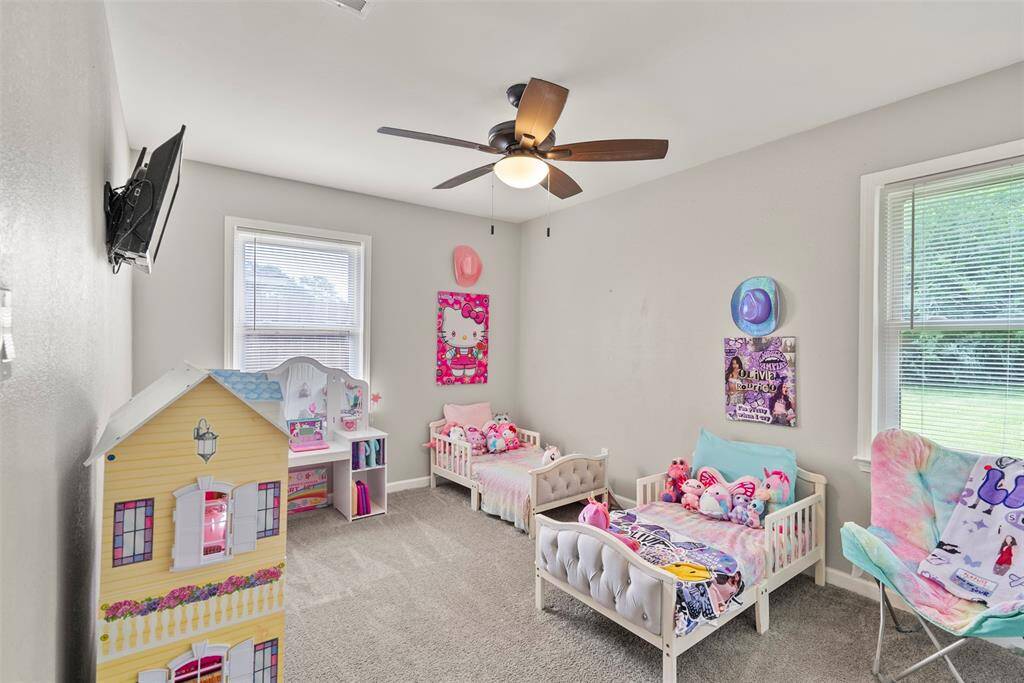 Plenty of room for beds and toys!