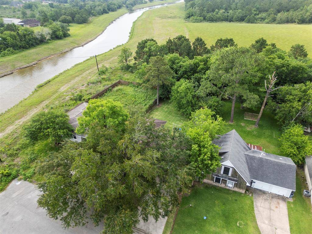 This home is tree shaded!