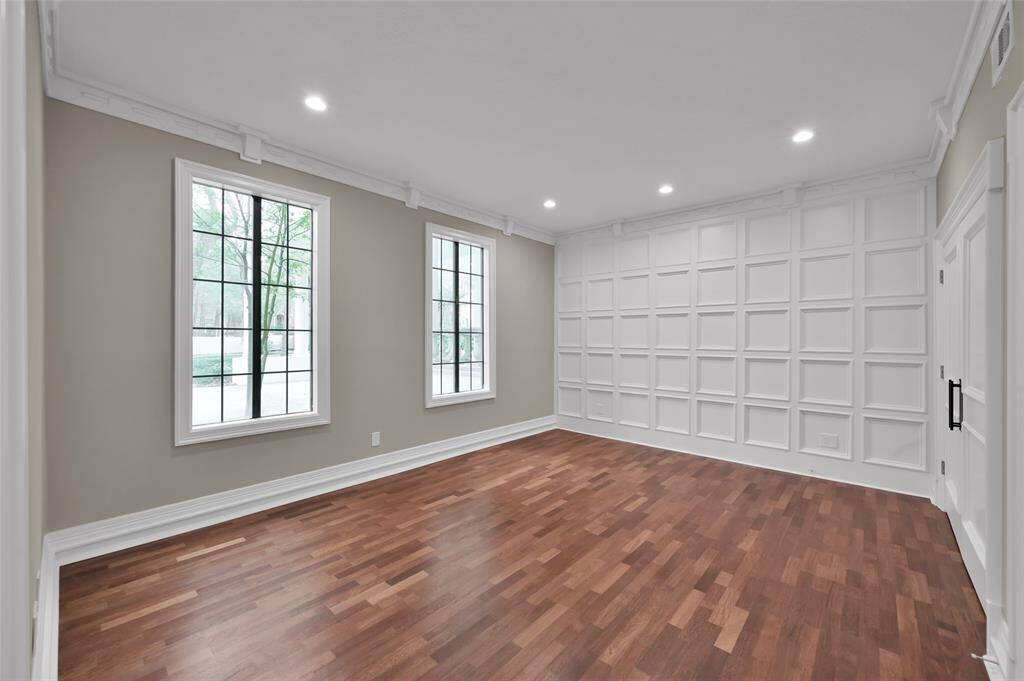 1st Floor (Bedroom 2)