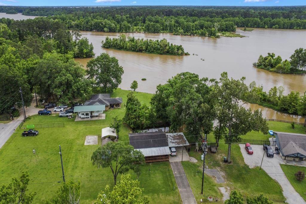 Immediate access to Lake Houston