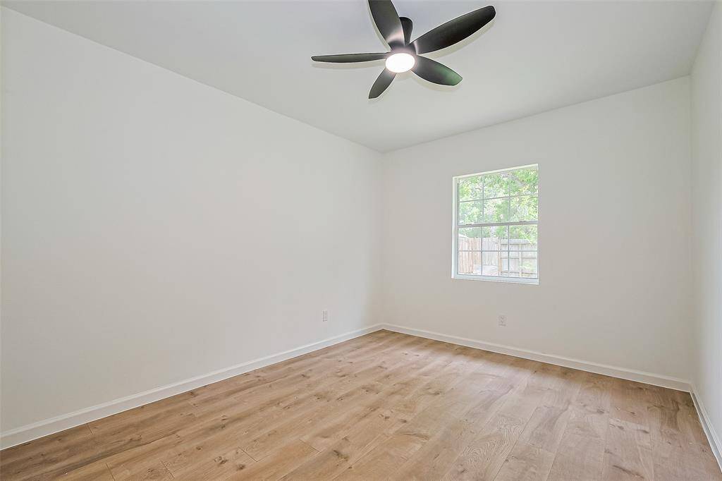 11x10 secondary room