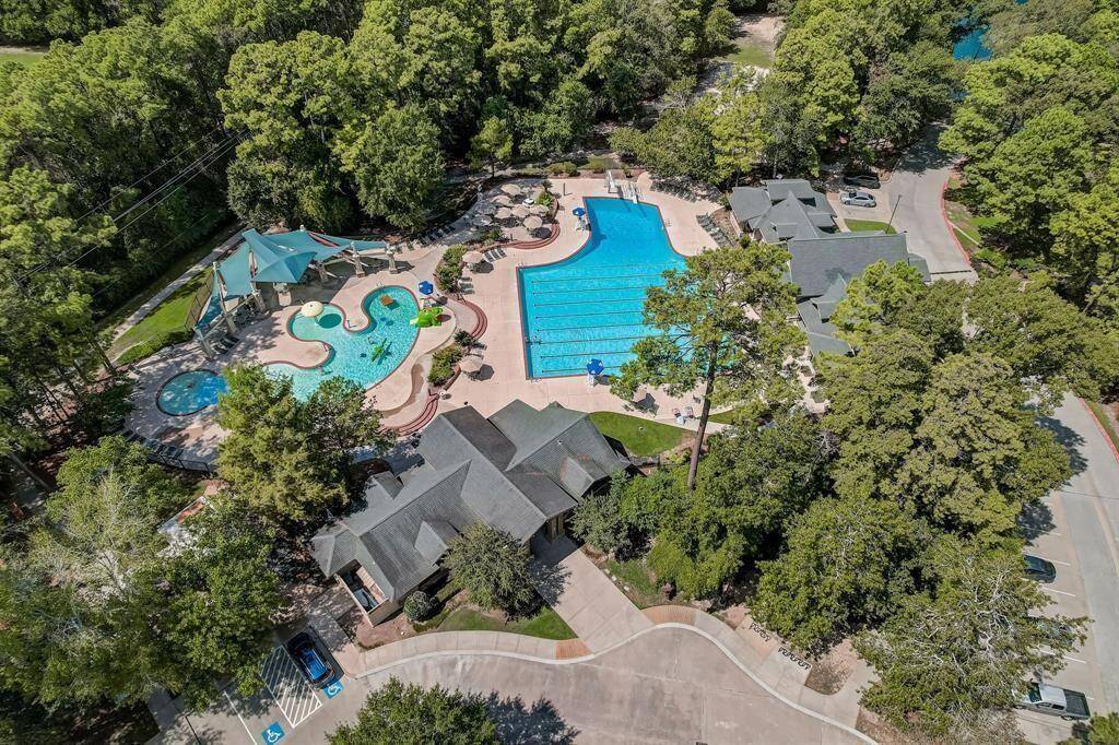Eagle Springs boasts 3 neighborhood pools, multiple parks and playgrounds, stocked fishing ponds, trails, fitness center, and sports complex.