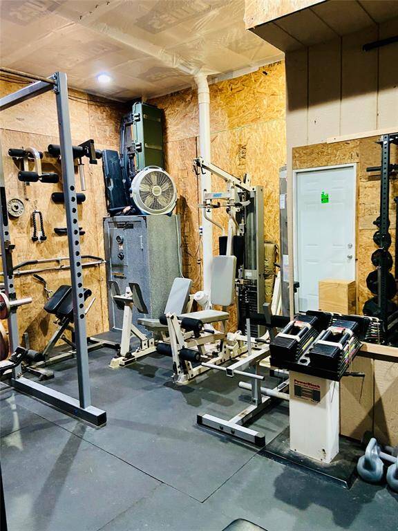 Bonus room currently used as a gym