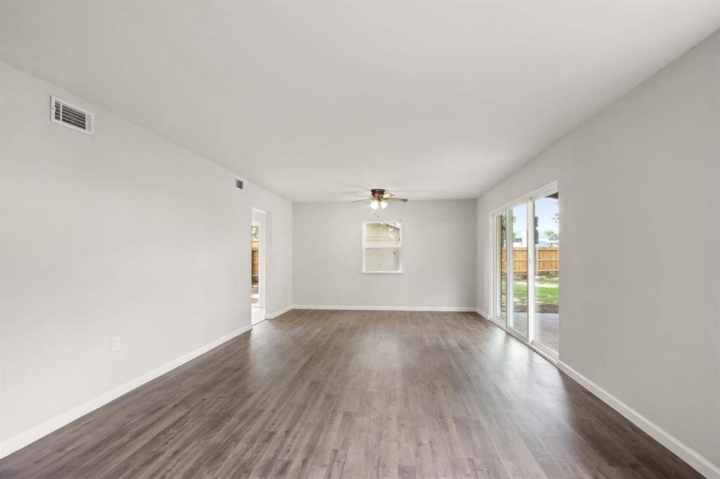 Living Room/Dining Room Combo