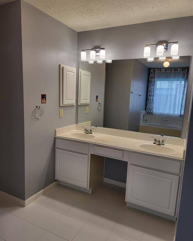 Dual Vanity