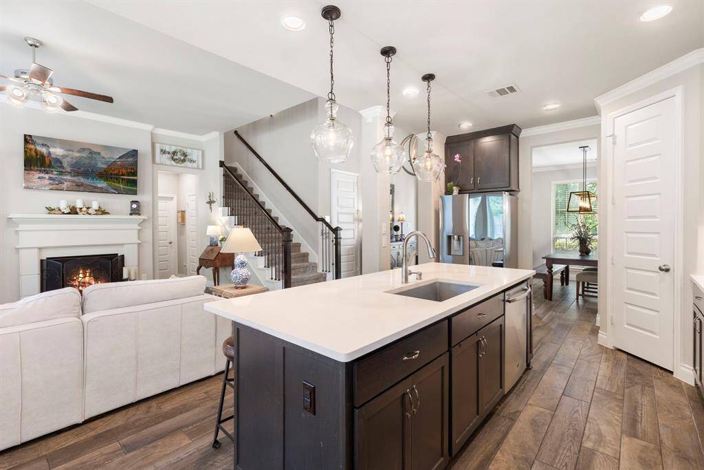Enjoy spending time with family and friends while preparing meals in the kitchen.