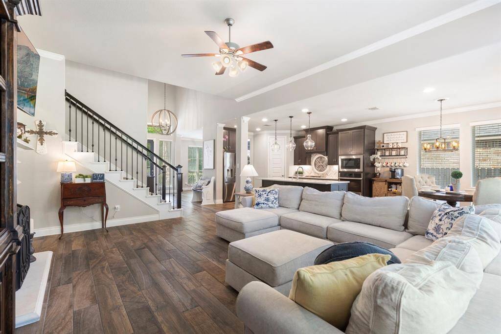 What a luxurious view of the open living area.