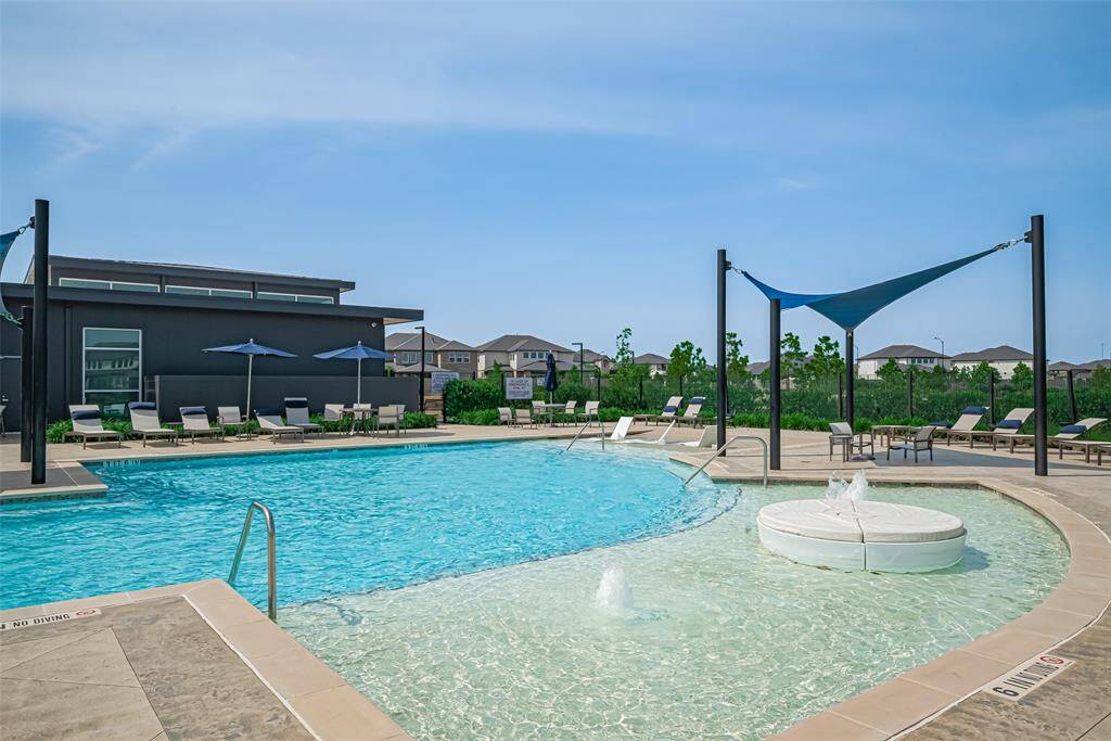 Huge community pool just in time for summer relaxation!
