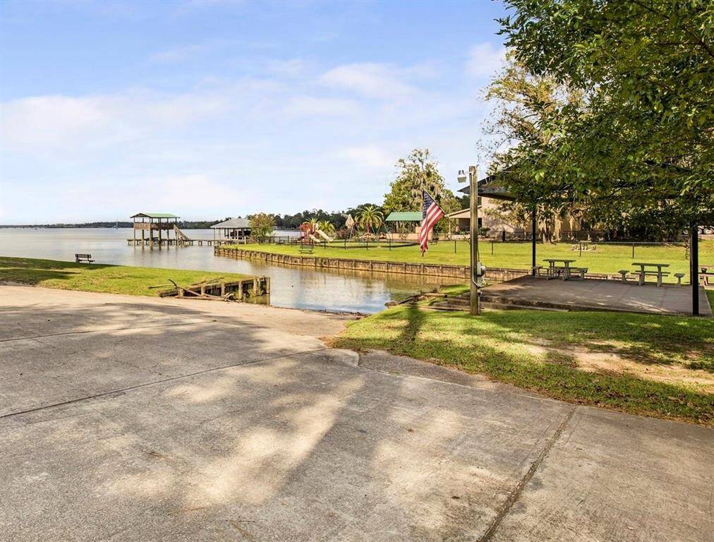 Right down the block you can find the boat ramp